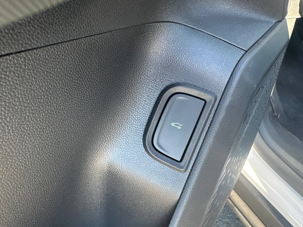 New 2026 GMC Terrain AT4 w/ Convenience Package III AWD/4WD image 22