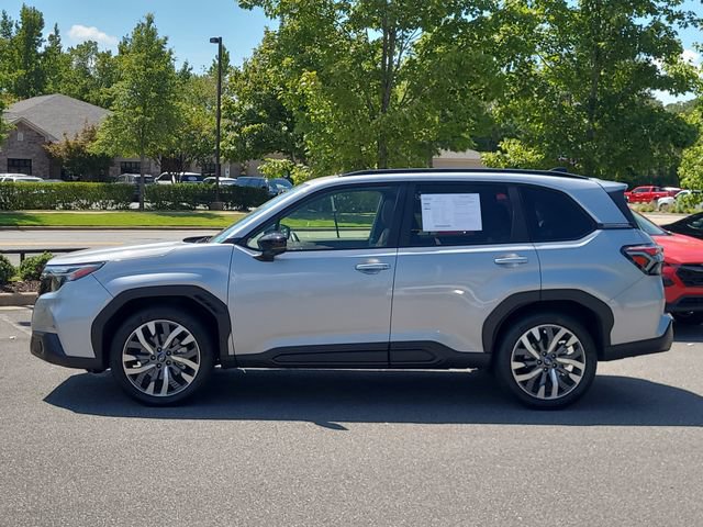 Certified 2025 Subaru Forester Touring AWD/4WD image 6
