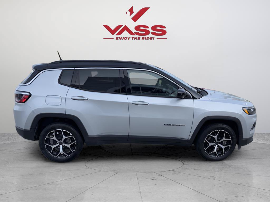 Used 2025 Jeep Compass Limited AWD/4WD image 6