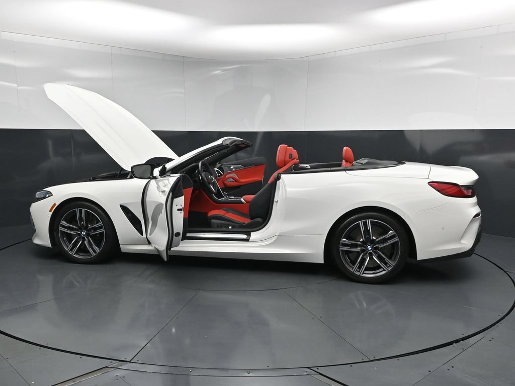Used 2025 BMW M850i xDrive Convertible AWD/4WD image 35