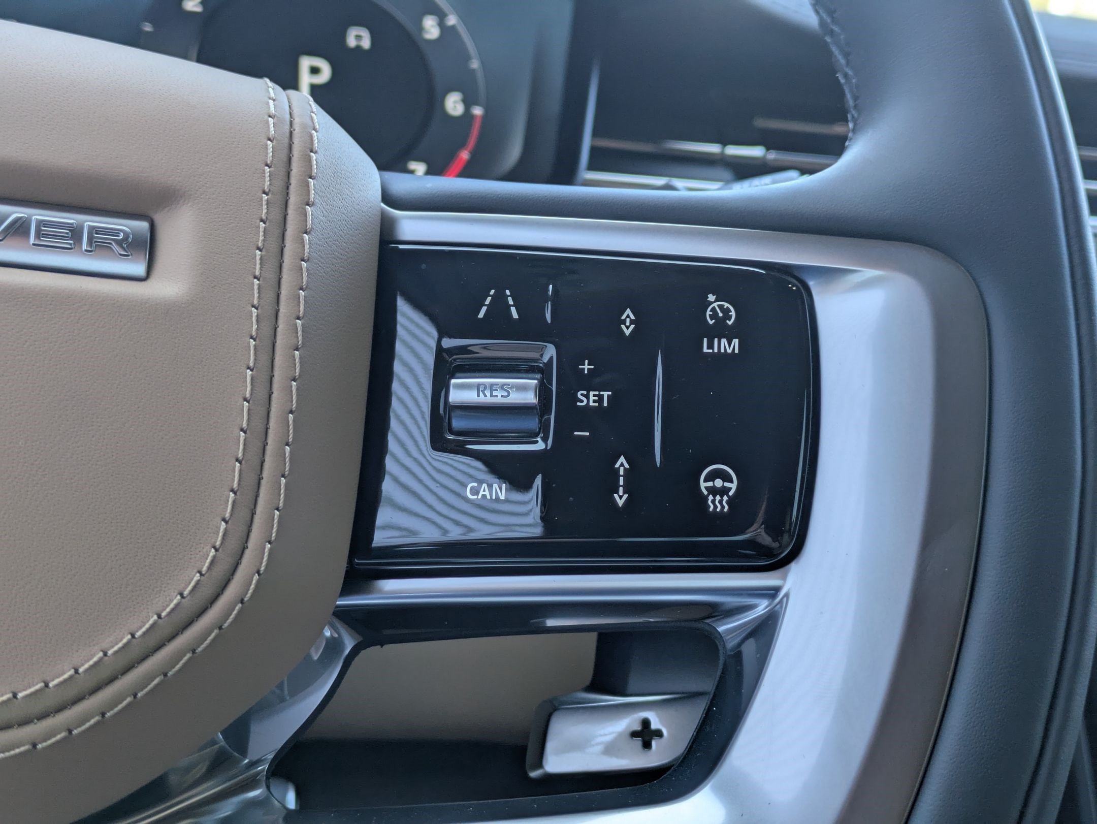 New 2026 Land Rover Range Rover SE AWD/4WD image 18