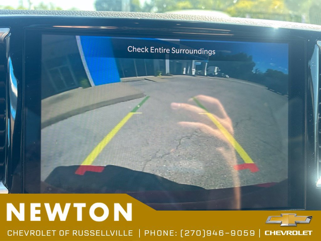 Used 2025 Chrysler Pacifica Limited FWD image 6