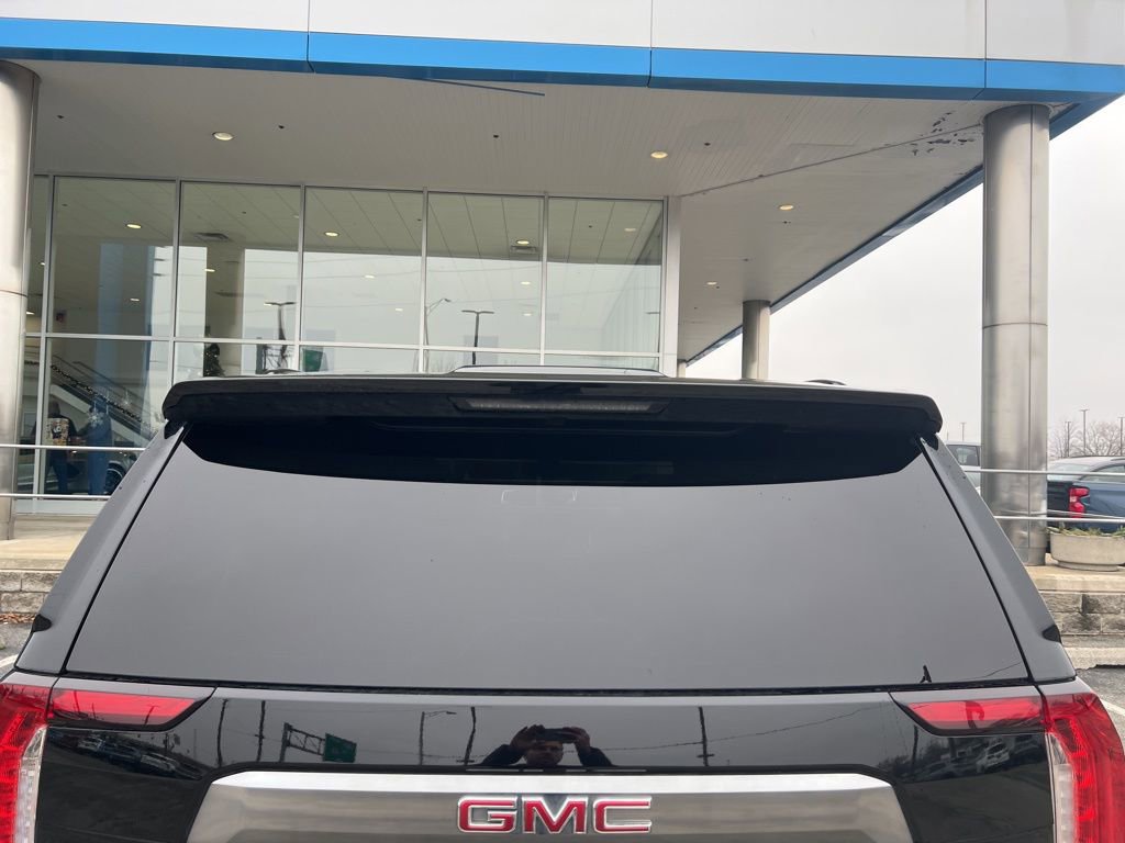 Used 2021 GMC Yukon AT4 w/ AT4 Premium Plus Package image 6
