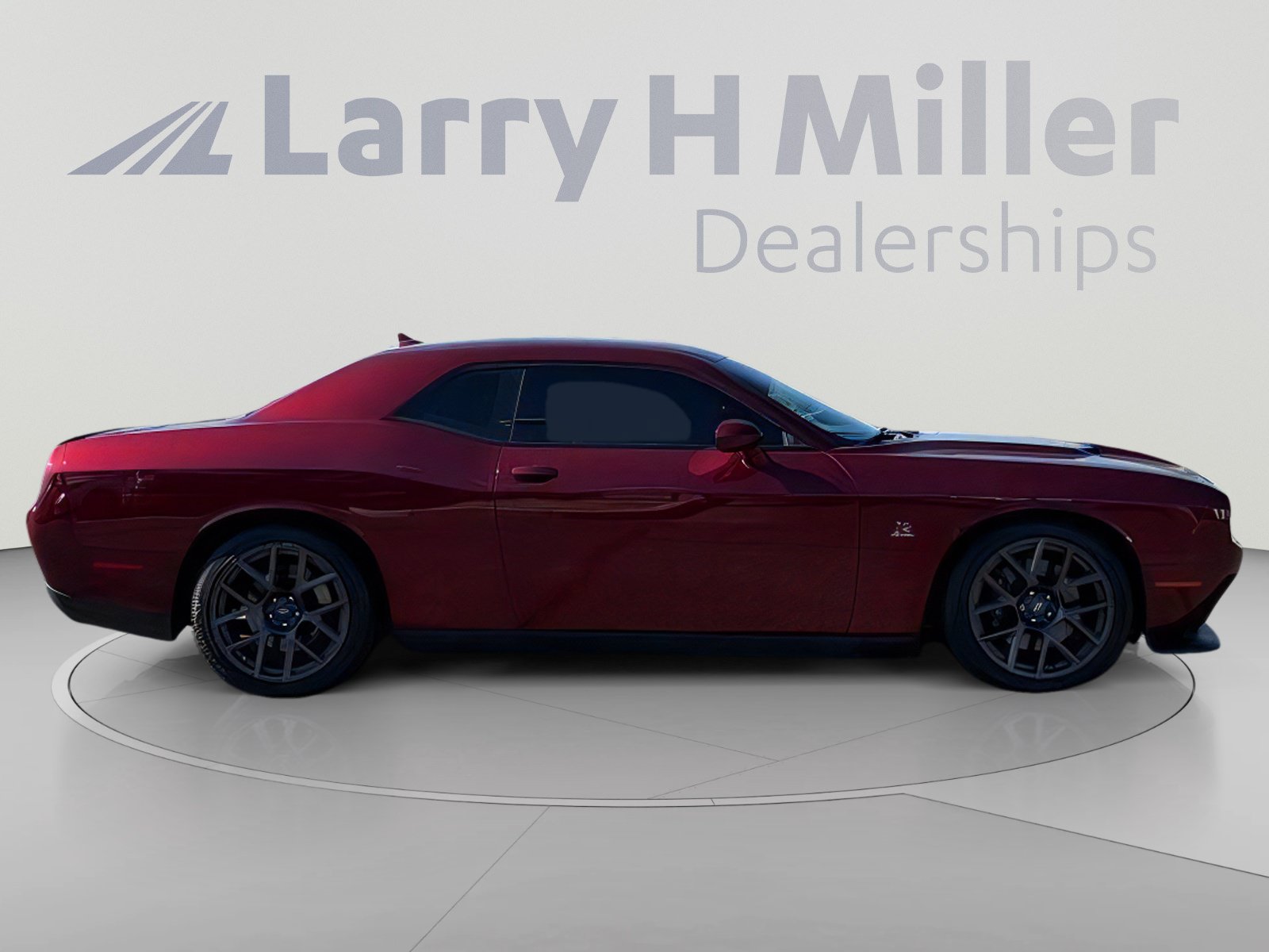 Used 2018 Dodge Challenger R/T Scat Pack w/ Leather Interior Group RWD image 8