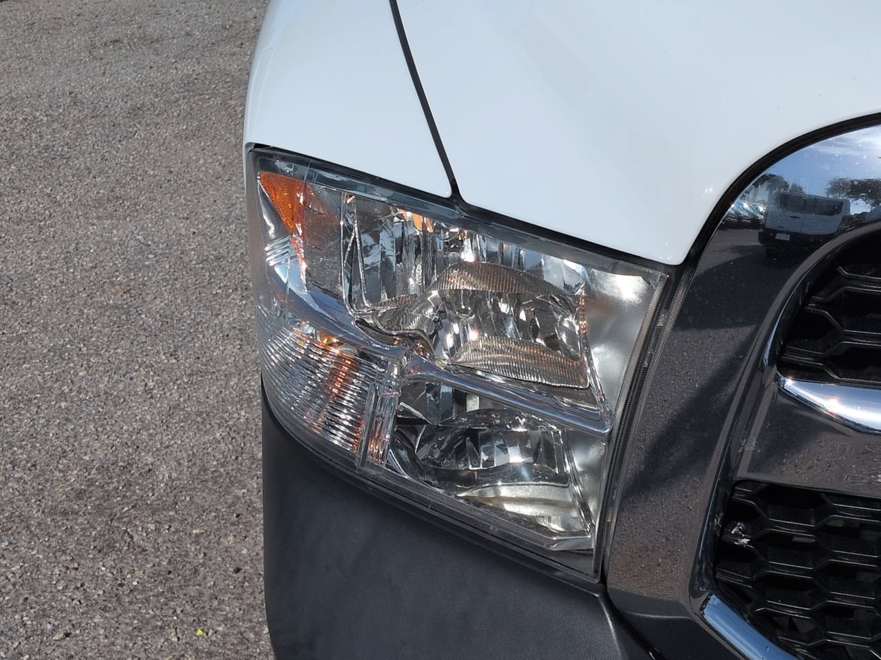 Used 2017 RAM 1500 Tradesman w/ Power & Remote Entry Group RWD image 10