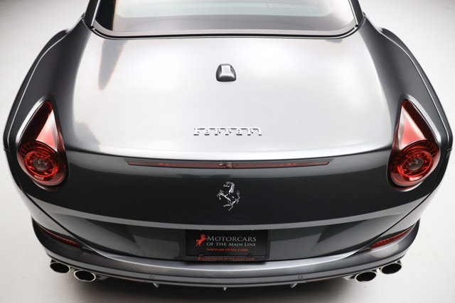 Used 2016 Ferrari California T image 45