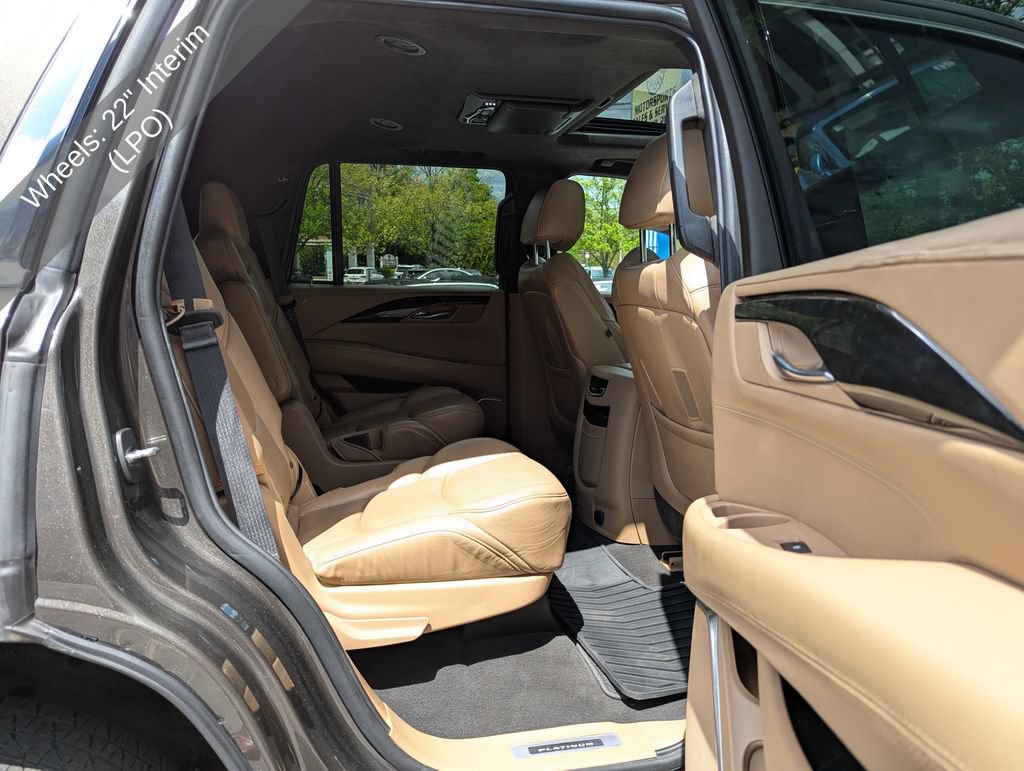 Used 2020 Cadillac Escalade Platinum AWD/4WD image 43