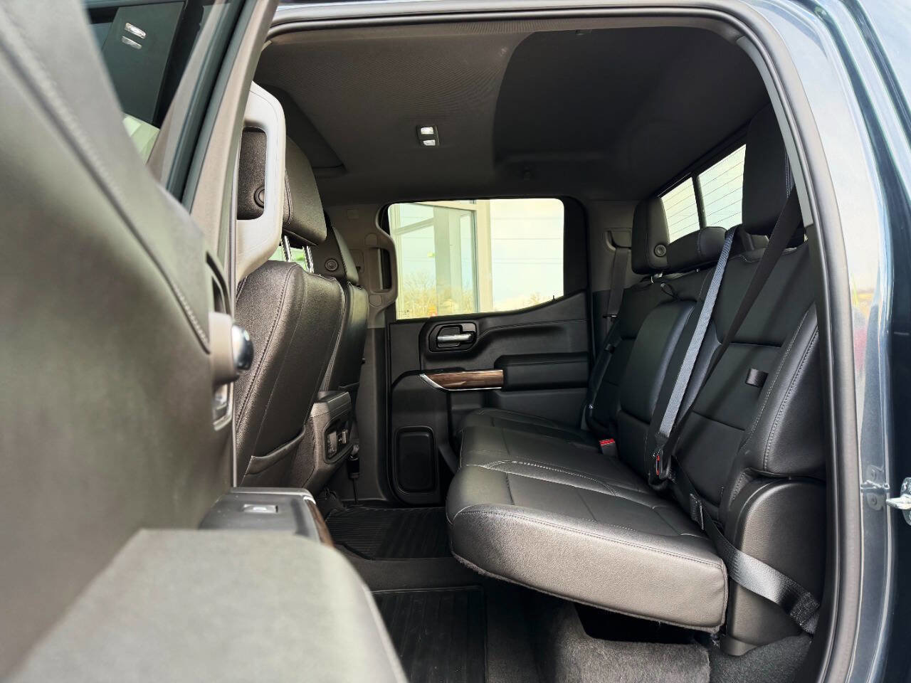 Used 2021 Chevrolet Silverado 1500 RST w/ Convenience Package II AWD/4WD image 11