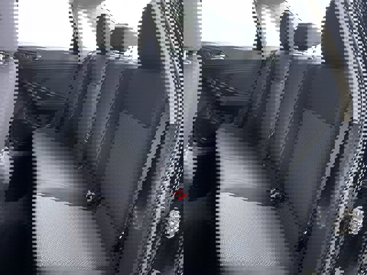 Used 2021 Volkswagen Jetta SE image 19