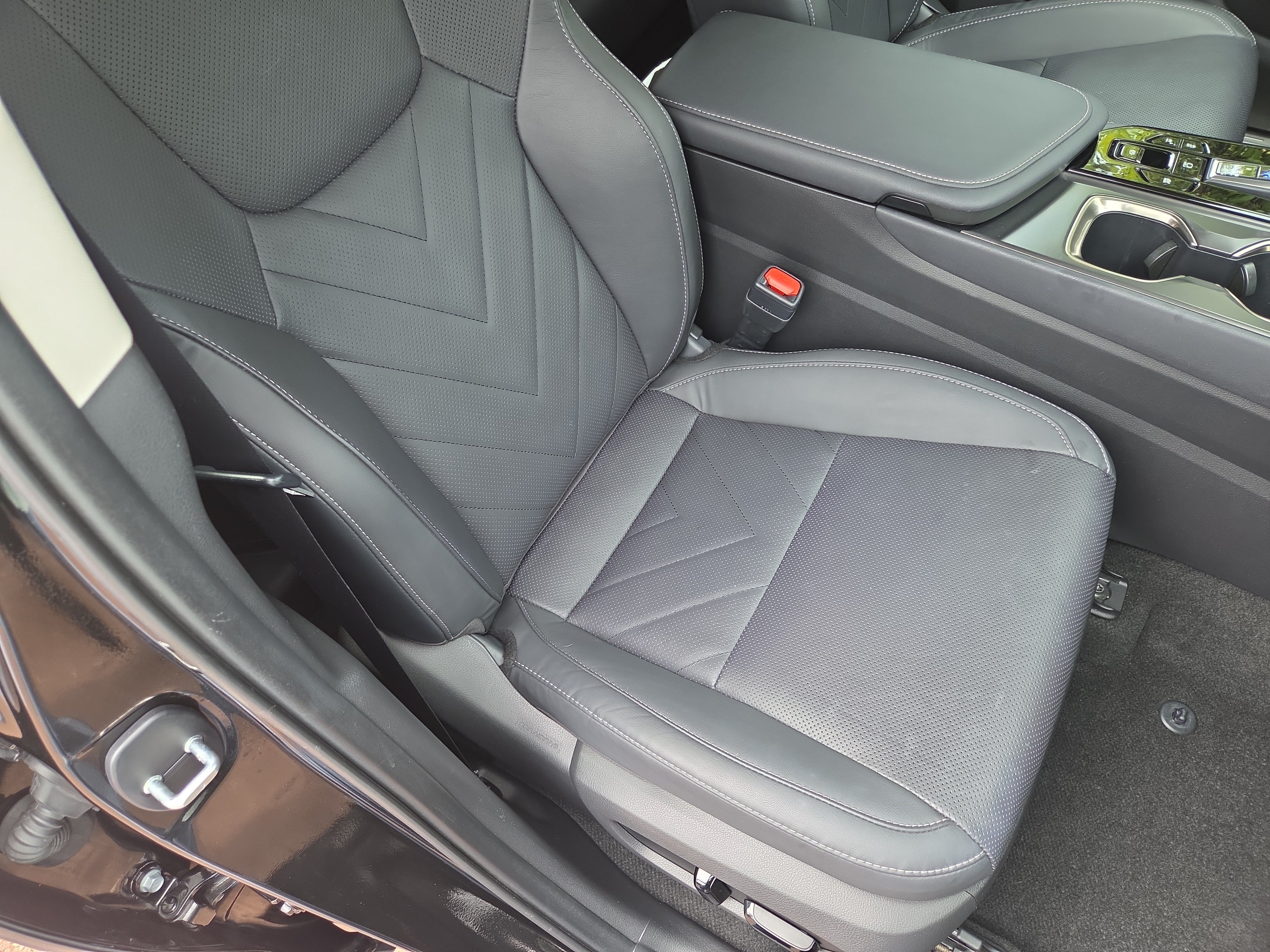Certified 2024 Lexus NX 350h AWD w/ Vision Package image 16