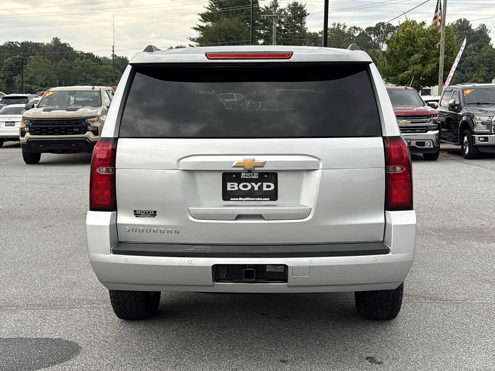 Used 2019 Chevrolet Suburban LT AWD/4WD image 7