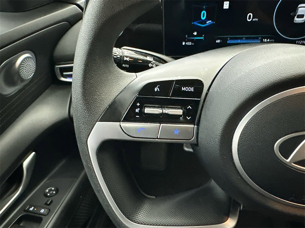 Used 2024 Hyundai Elantra SEL image 23