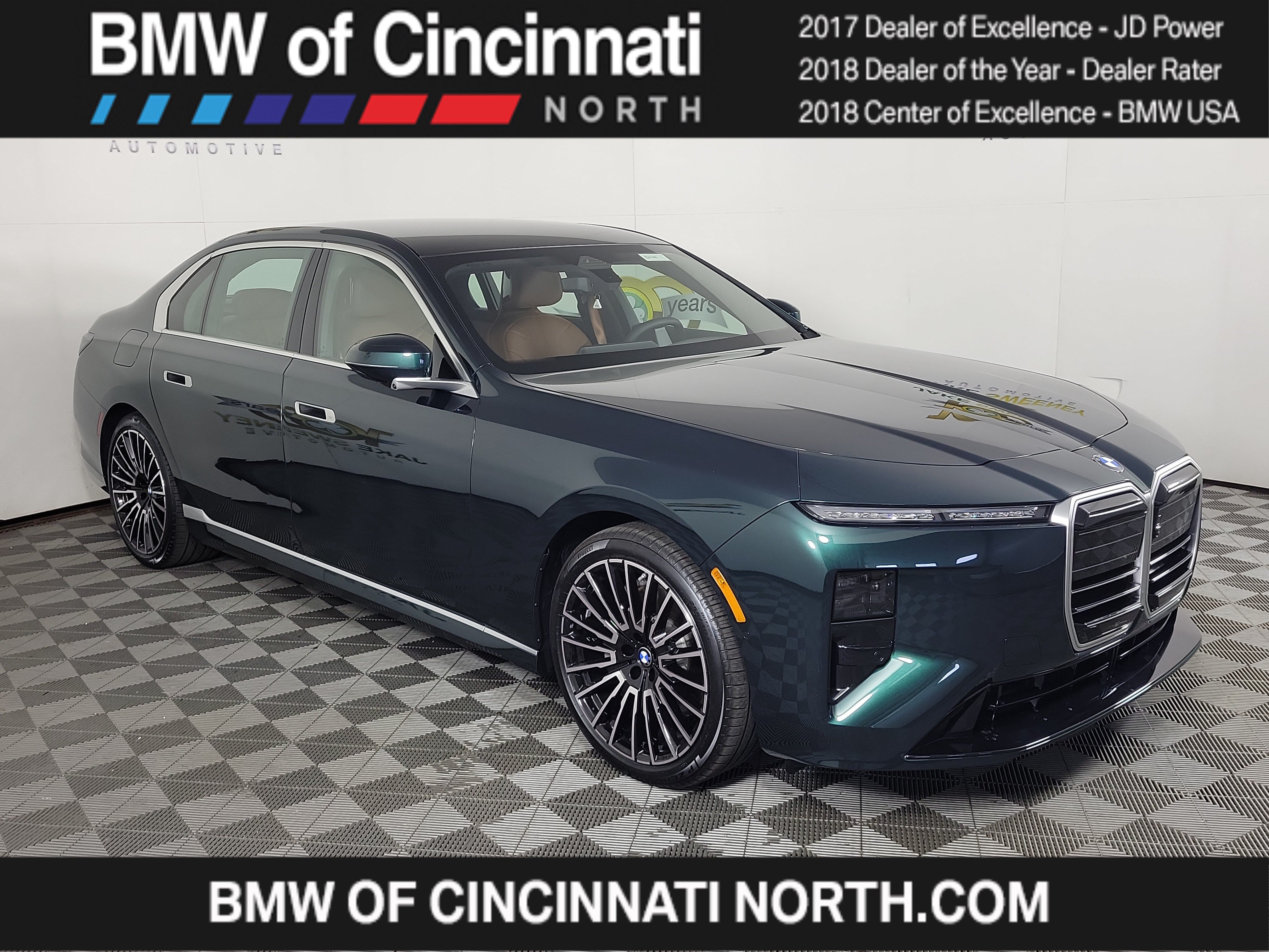 New 2027 BMW 740i xDrive w/ Premier Package AWD/4WD image 1