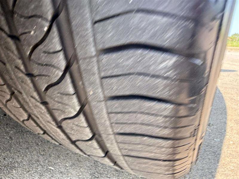 Used 2013 Ford Taurus Limited image 14