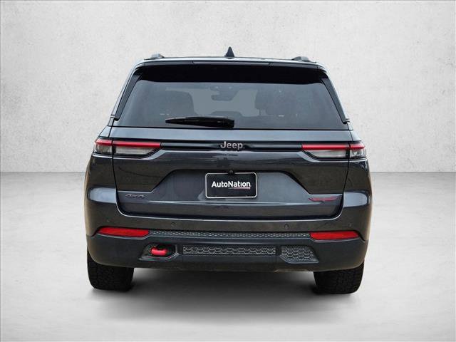 Used 2022 Jeep Grand Cherokee Trailhawk AWD/4WD image 6
