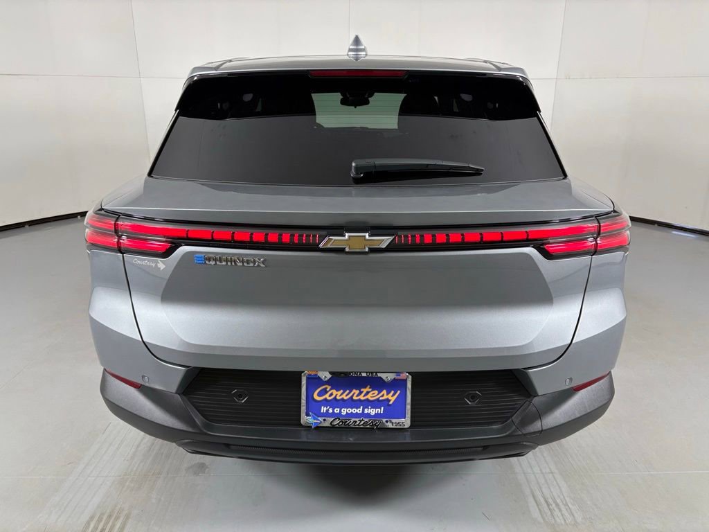 Used 2026 Chevrolet Equinox EV LT image 8