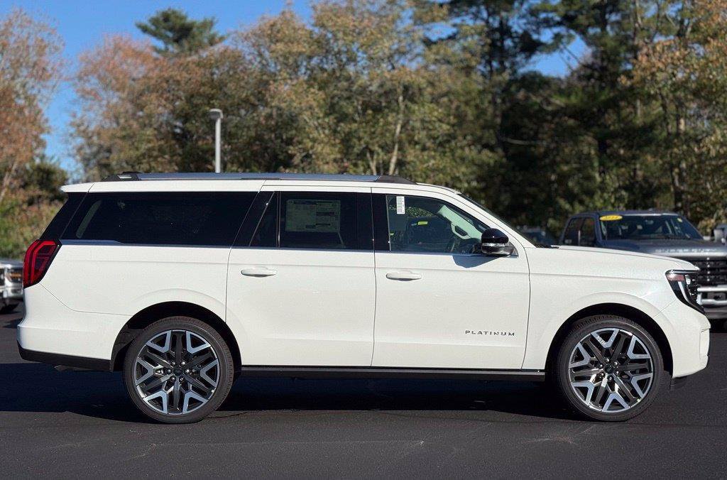 New 2027 Ford Expedition Max Platinum w/ Platinum Ultimate Package AWD/4WD image 3