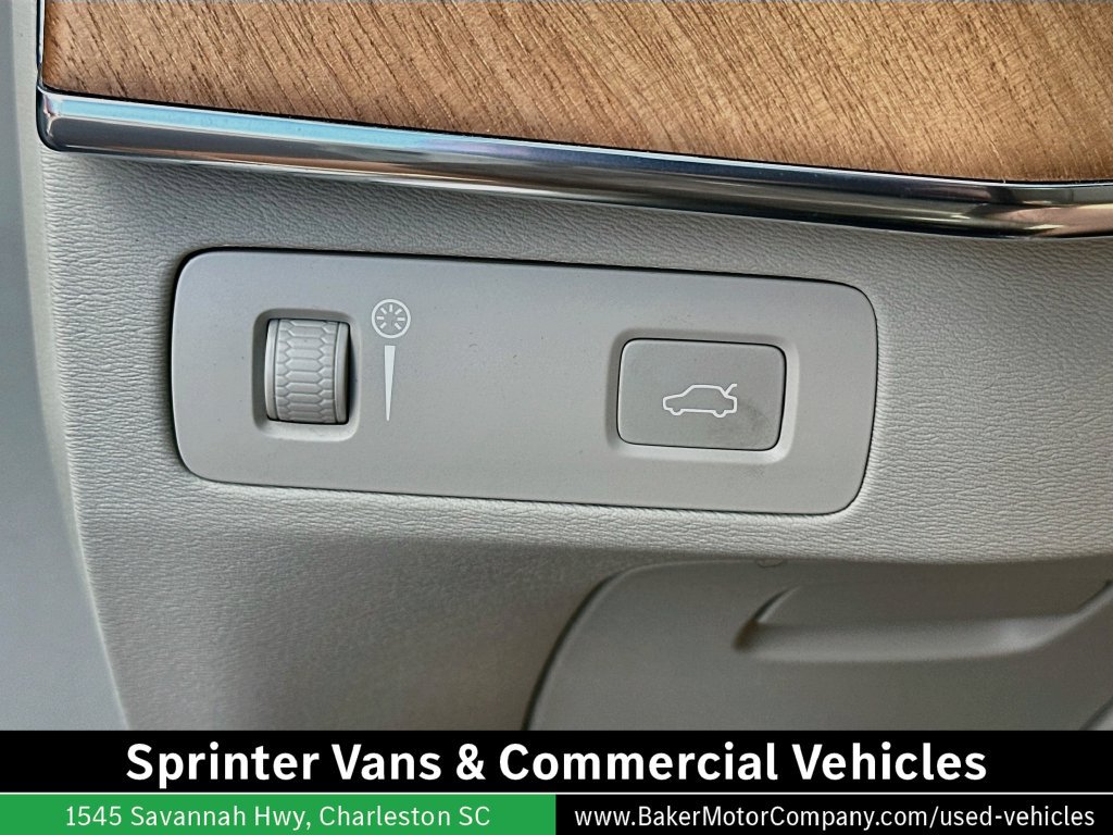Used 2022 Volvo XC90 T6 Momentum w/ Advanced Package AWD/4WD image 8