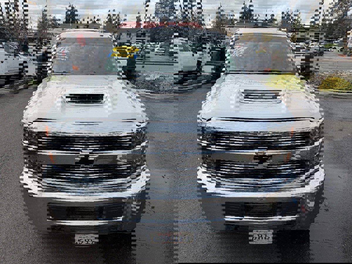 Used 2017 Chevrolet Silverado 3500 W/T w/ WT Convenience Package image 3