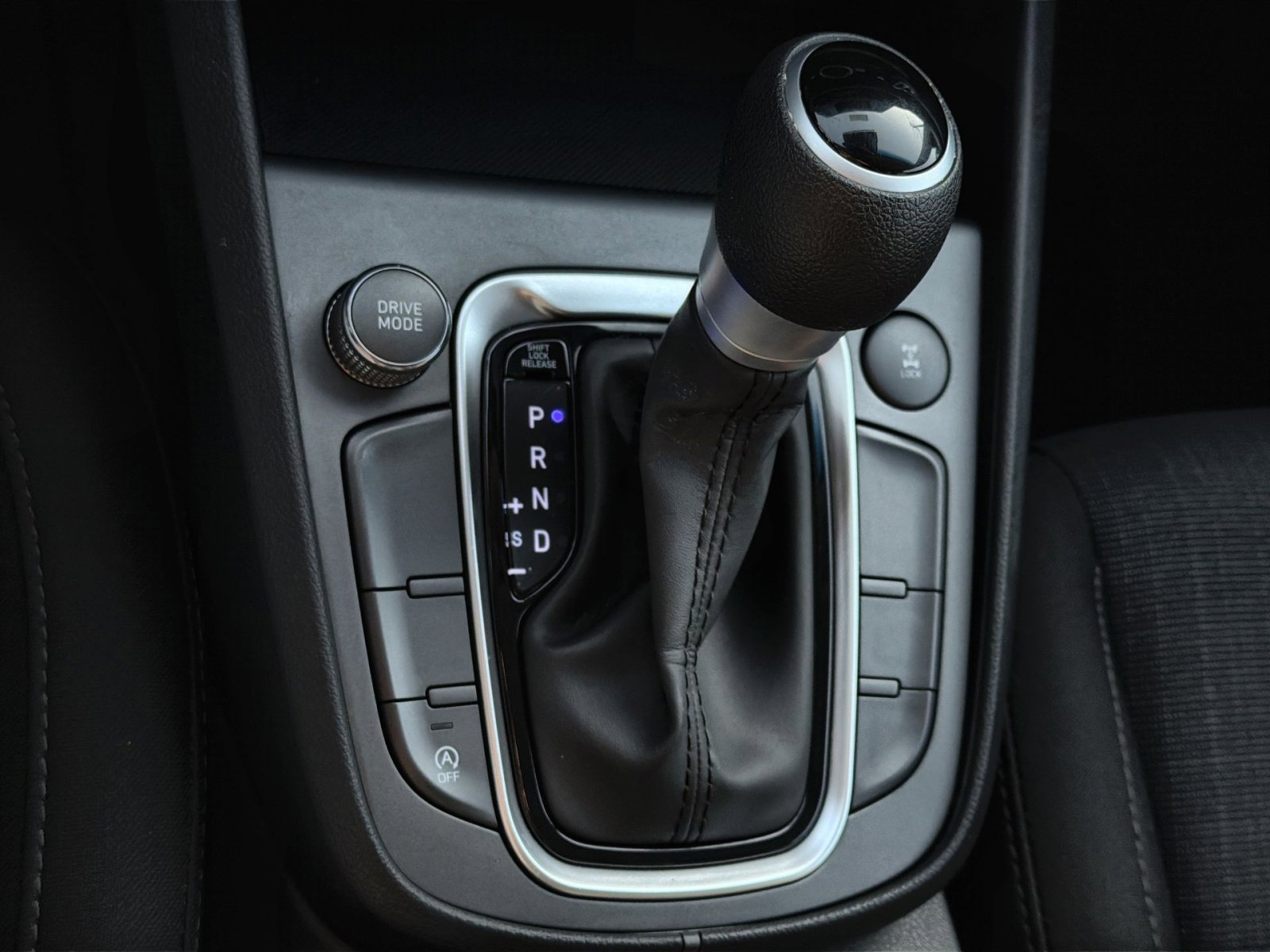 Certified 2022 Hyundai Kona SEL w/ Cargo Package image 21