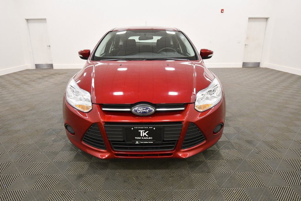 Used 2013 Ford Focus SE w/ SE Winter Pkg FWD image 11