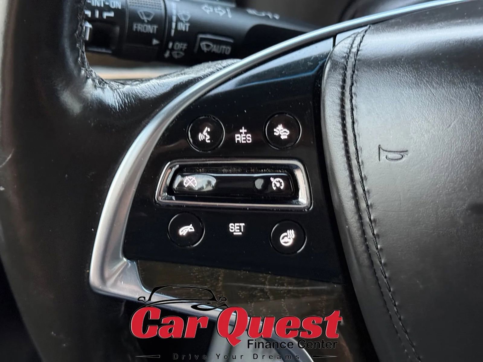 Used 2017 Cadillac Escalade ESV Platinum AWD/4WD image 41