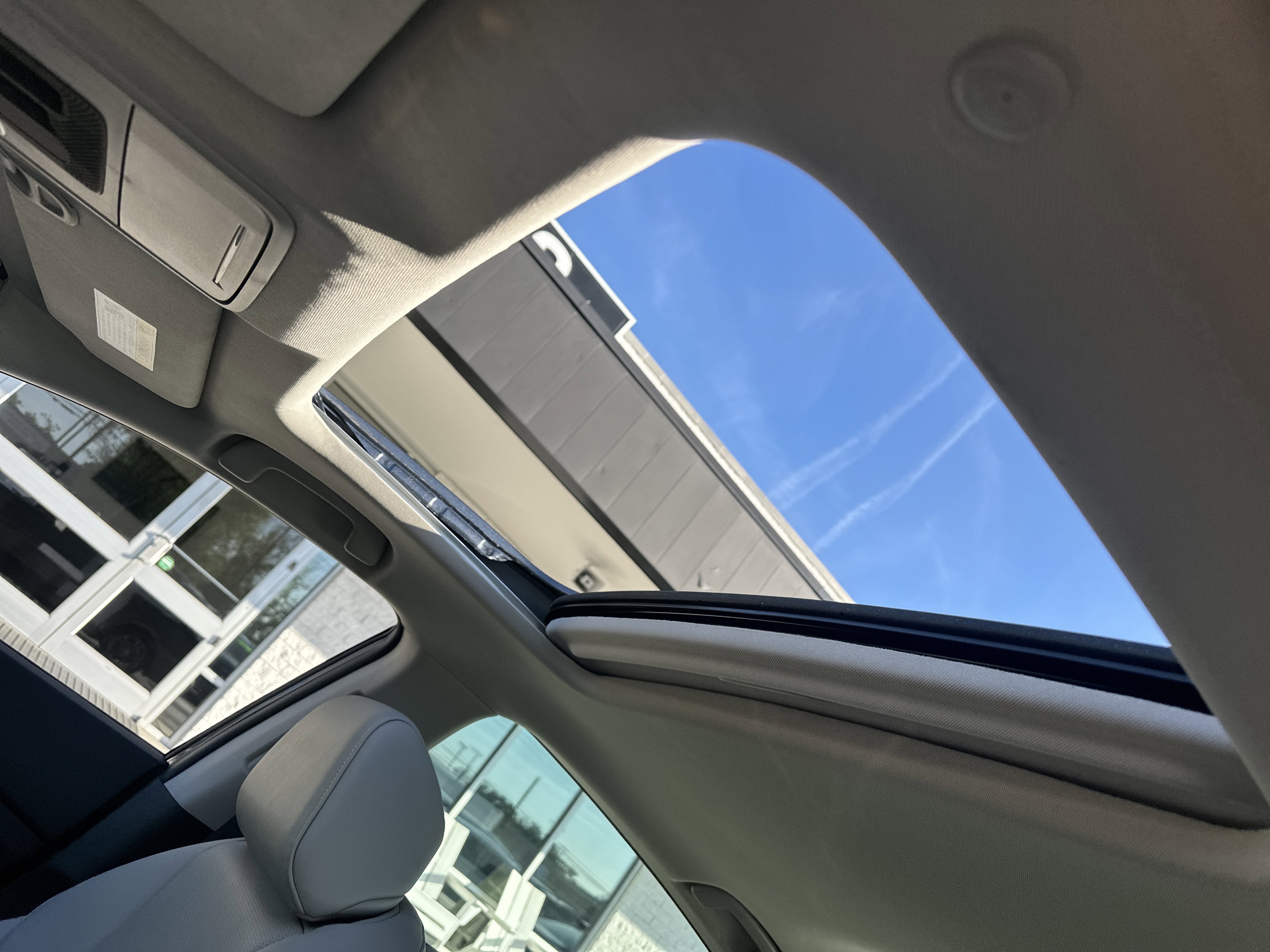 Used 2025 Honda Accord EX-L image 12