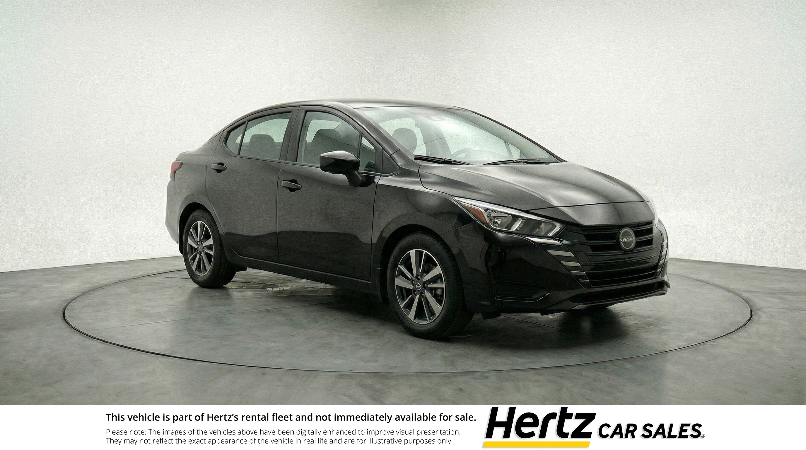 Used 2025 Nissan Versa SV image 1