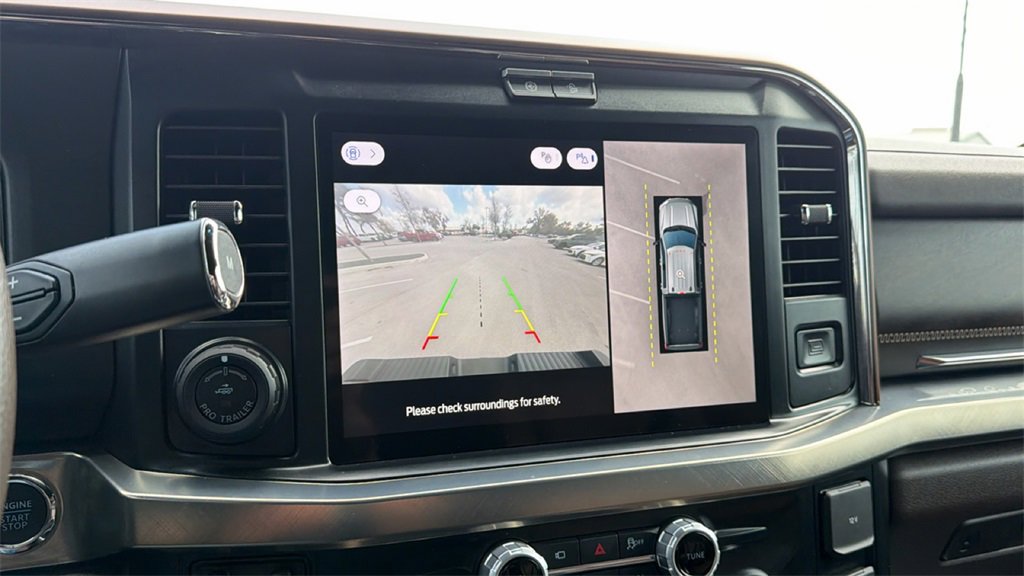 Used 2025 Ford F350 King Ranch w/ FX4 Off-Road Package image 31