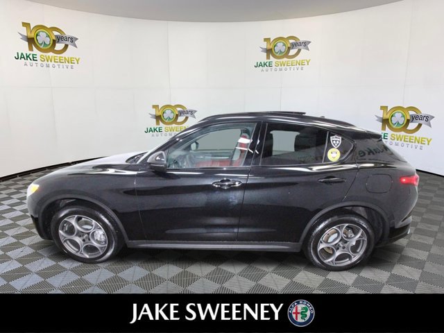 Used 2021 Alfa Romeo Stelvio Sprint w/ Nero Edizione image 6