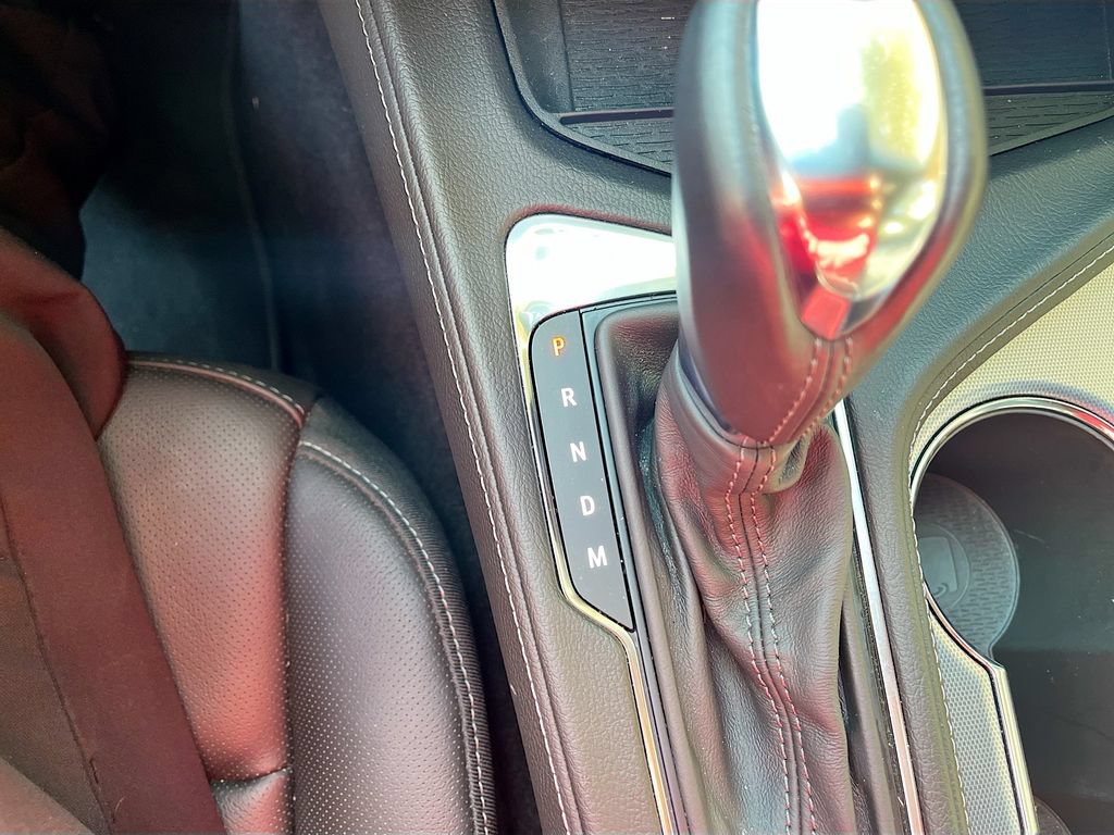 Used 2025 Cadillac CT4 Premium Luxury RWD image 16