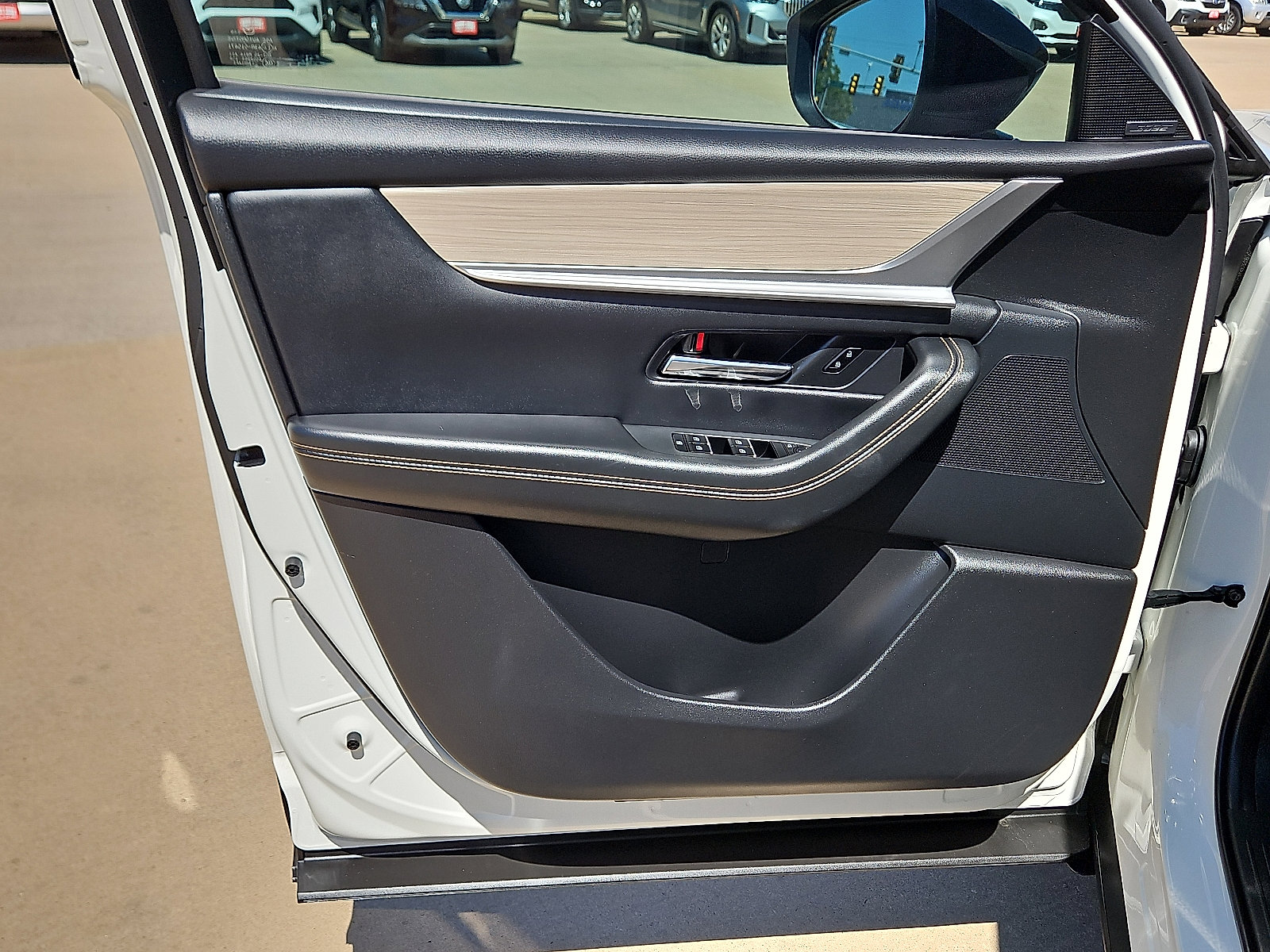 Used 2025 MAZDA CX-90 Plug-In Hybrid w/Premium Sport image 14