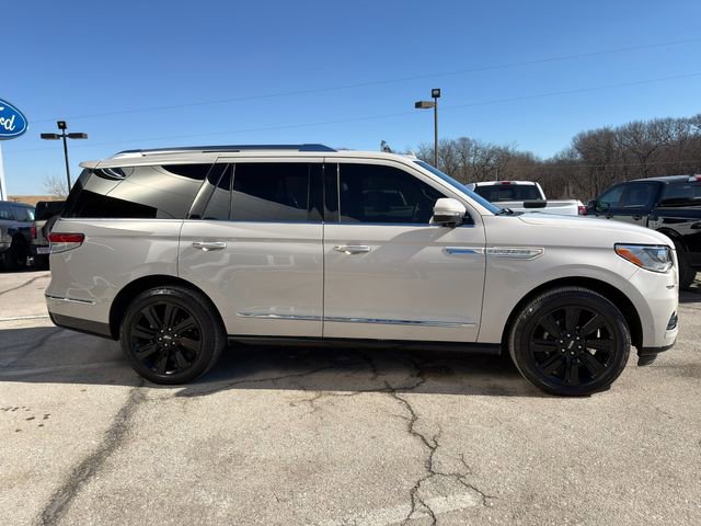 Used 2024 Lincoln Navigator Reserve AWD/4WD image 8