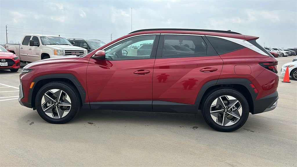 Certified 2025 Hyundai Tucson SEL image 9