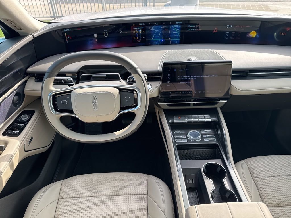 Used 2024 Lincoln Nautilus Premier w/ Equipment Group 102A image 12