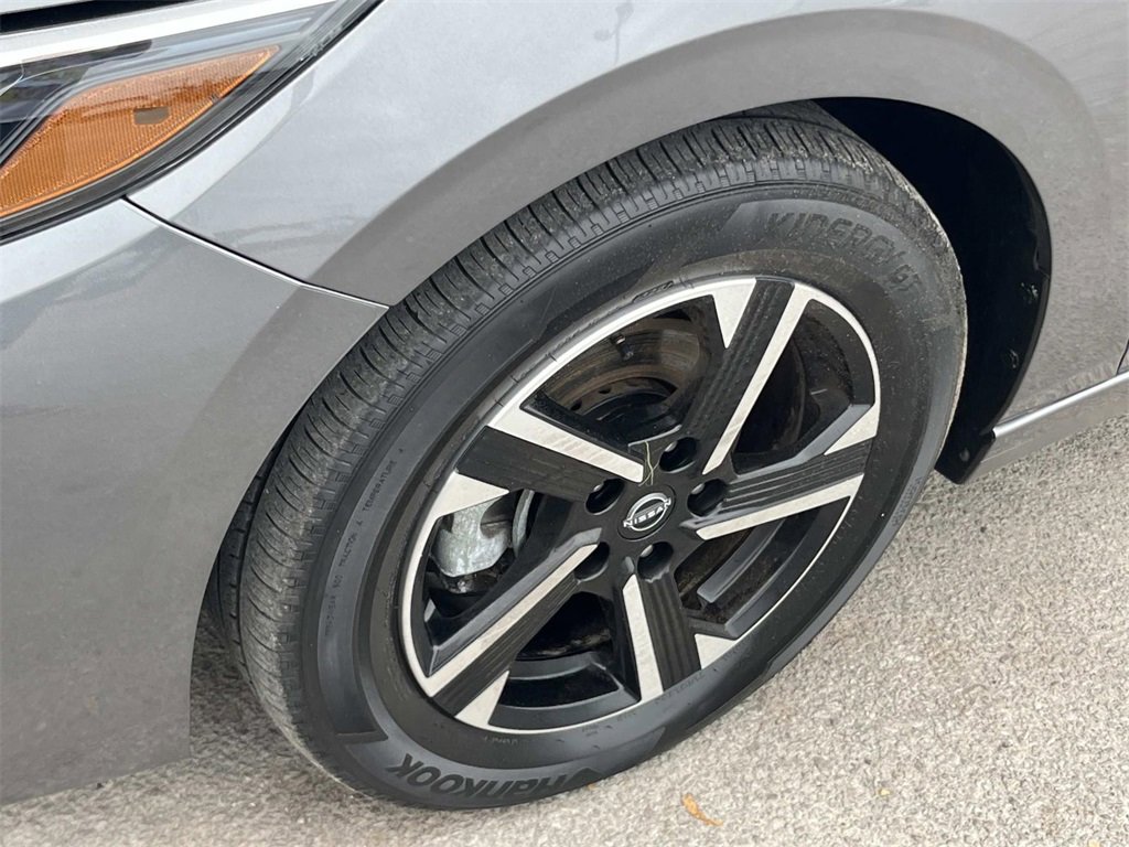 Used 2024 Nissan Sentra SV image 9
