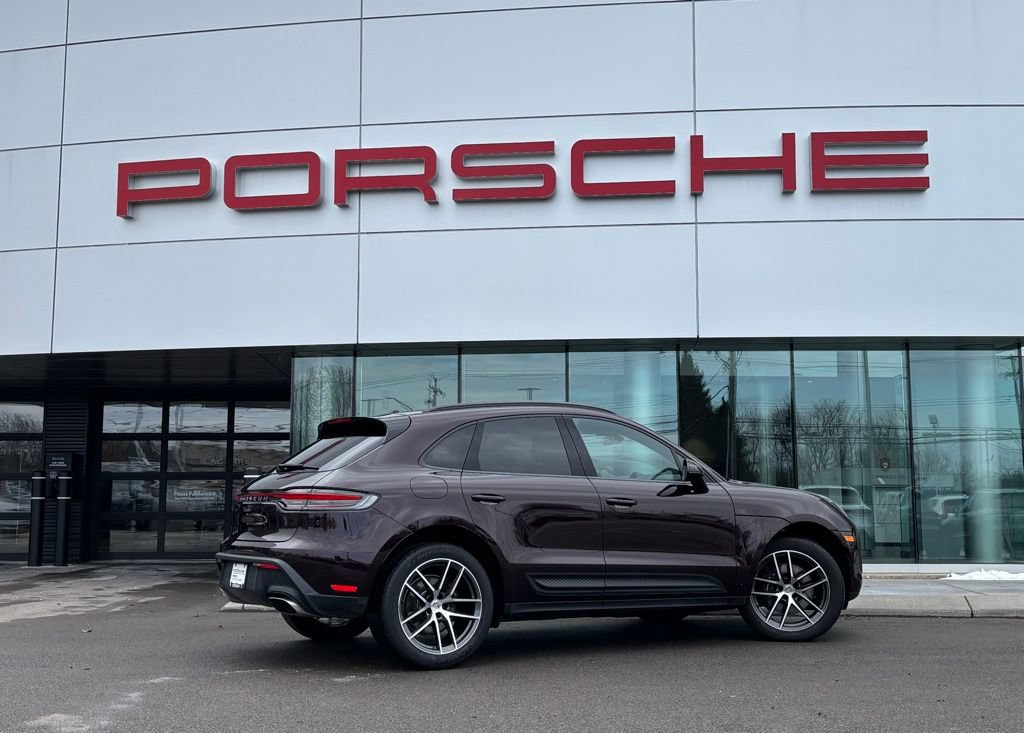 Certified 2026 Porsche Macan AWD/4WD image 41