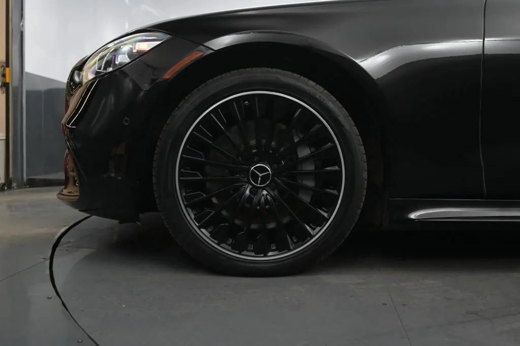 Used 2022 Mercedes-Benz S 580 4MATIC Sedan image 11