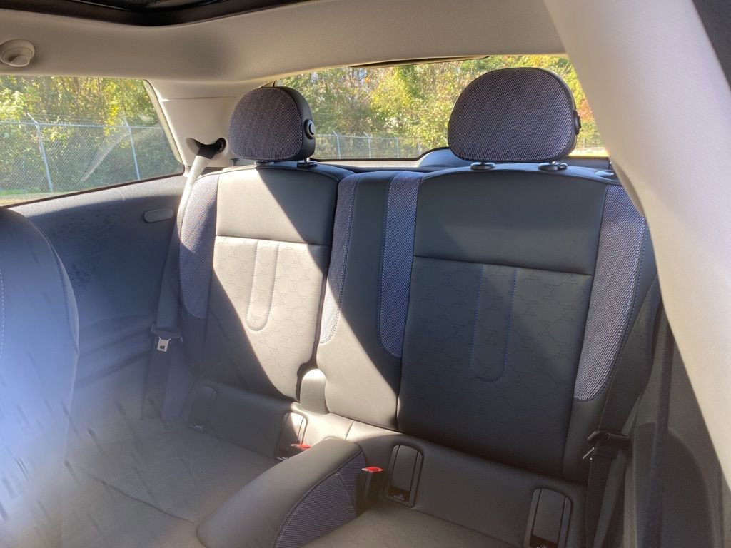 Used 2025 MINI Cooper 2-Door Hardtop image 14