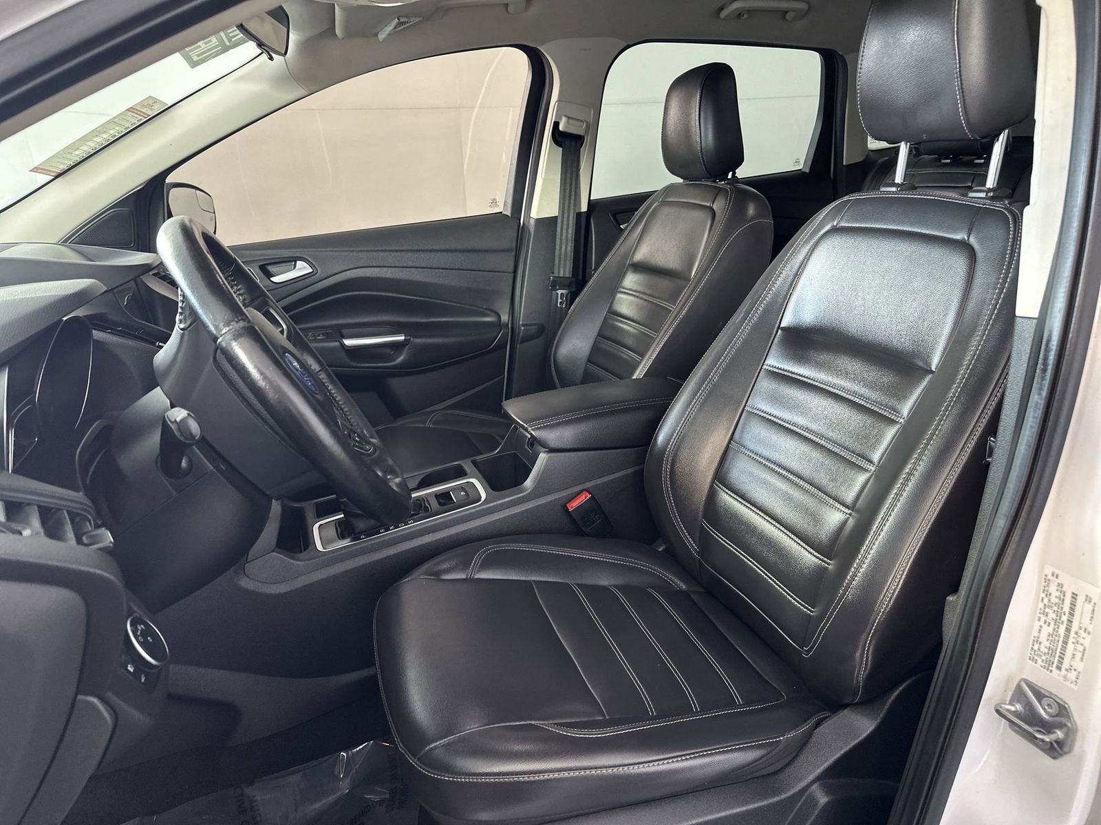 Used 2019 Ford Escape SEL image 15