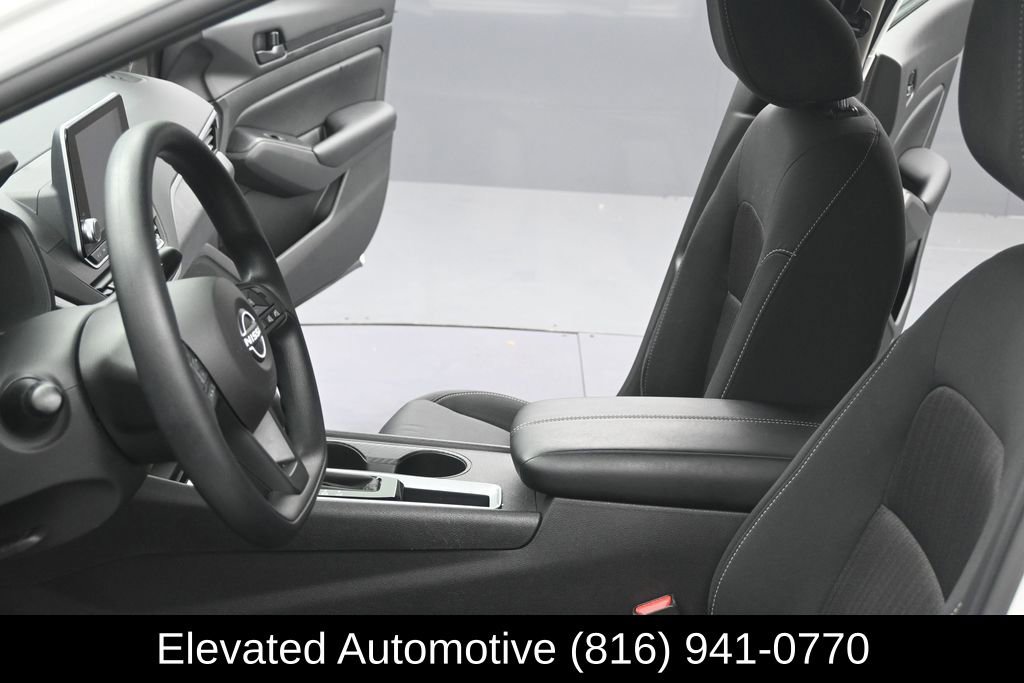 Used 2025 Nissan Altima 2.5 S FWD image 16