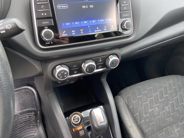 Used 2022 Nissan Kicks S image 37