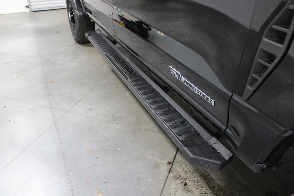 New 2026 Ford F250 Lariat w/ Black Appearance Package image 13