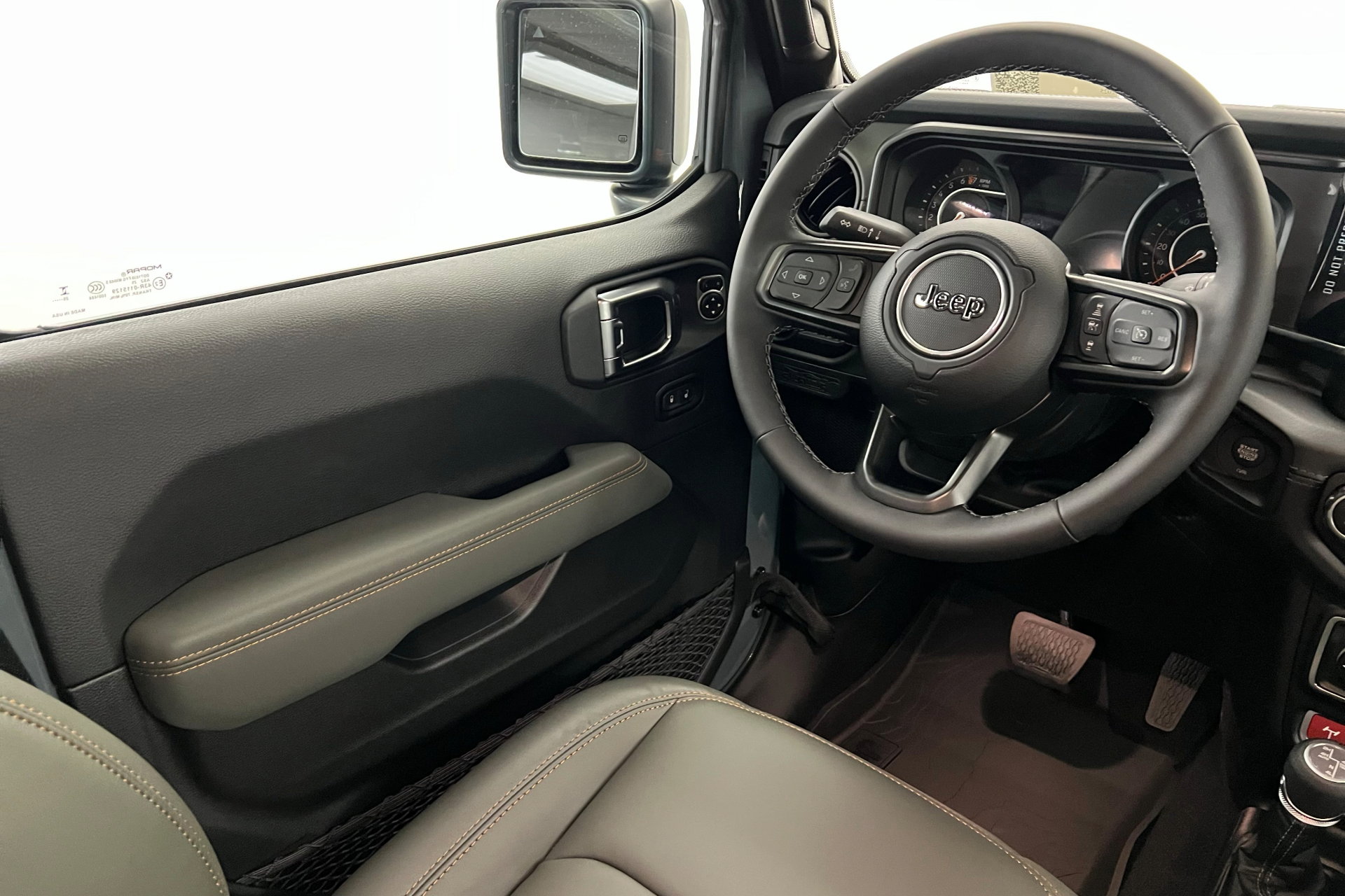 New 2025 Jeep Gladiator Mojave AWD/4WD image 11