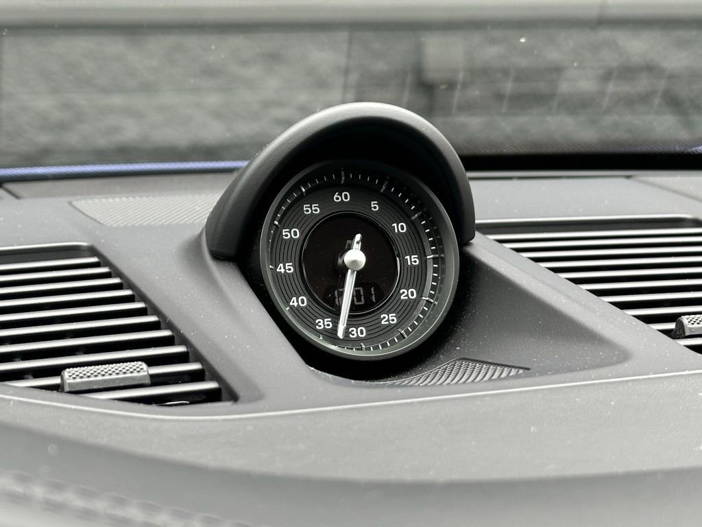 Certified 2024 Porsche 911 Carrera GTS image 28