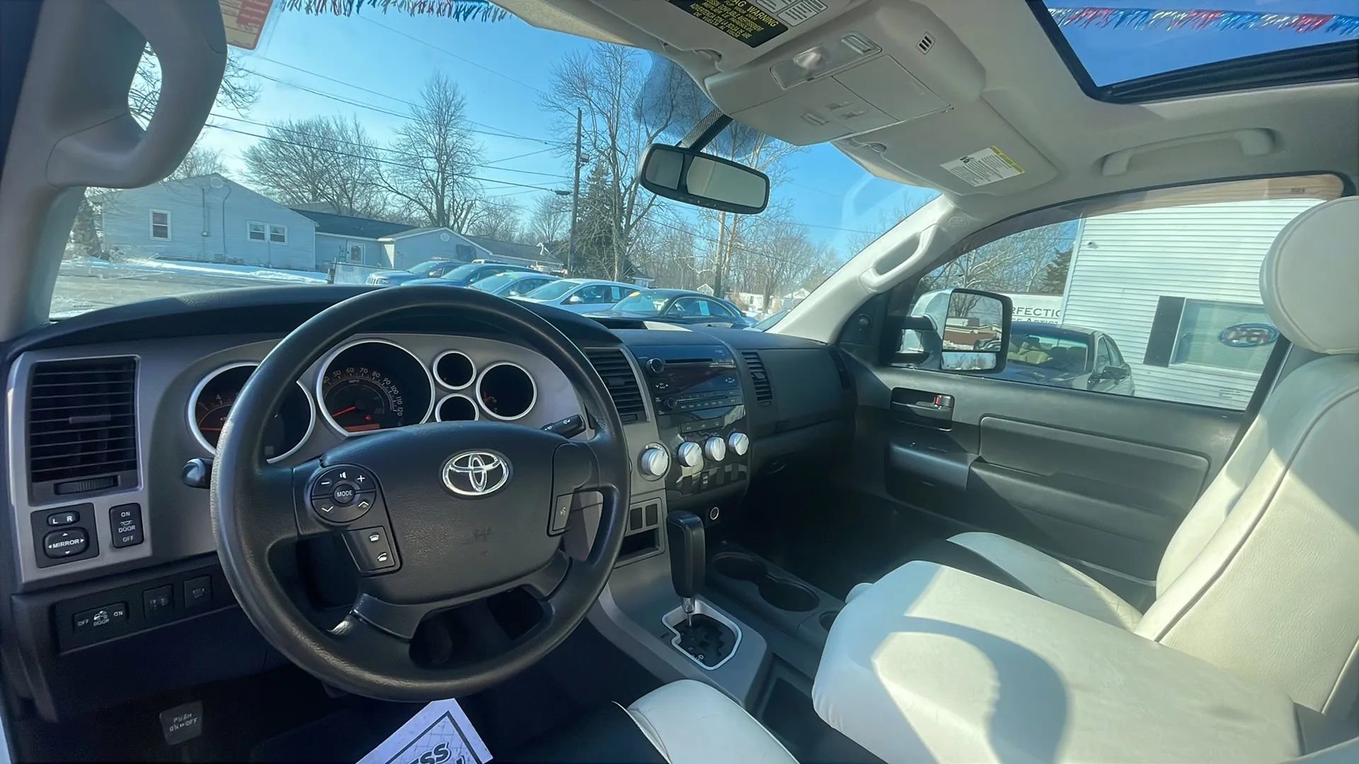 Used 2011 Toyota Tundra SR5 image 15