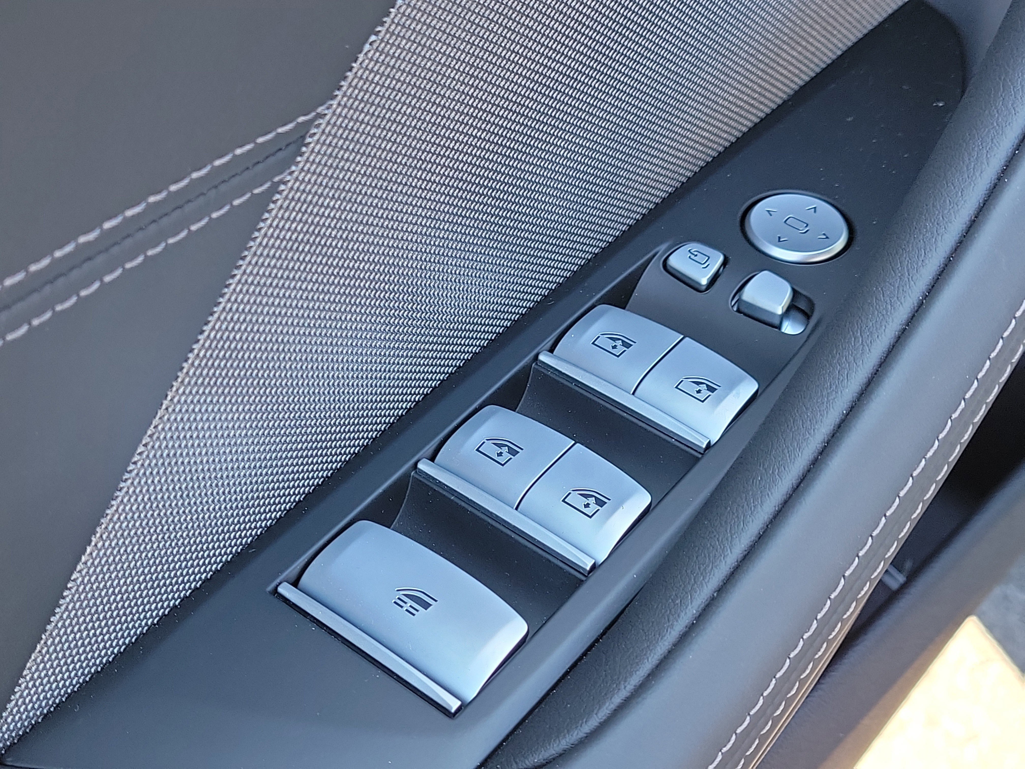 New 2026 BMW 840i Convertible image 14