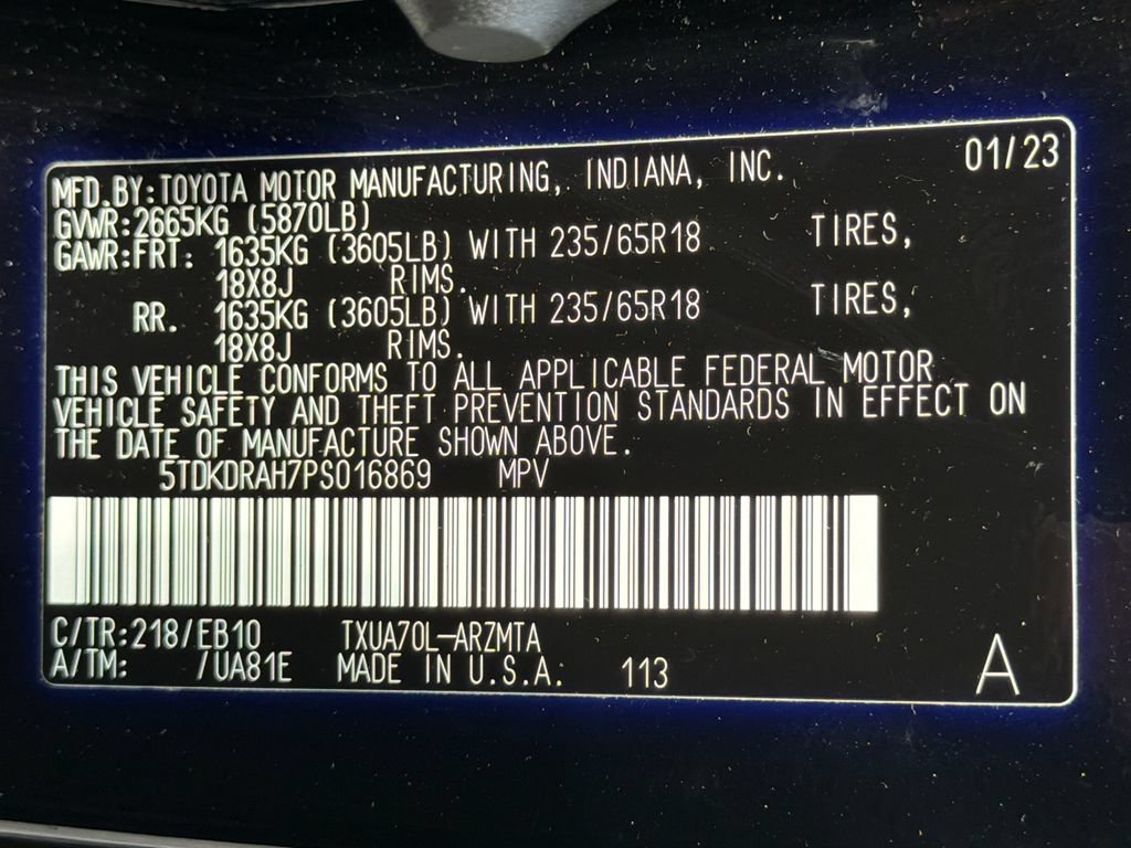 Used 2023 Toyota Highlander XLE FWD image 33