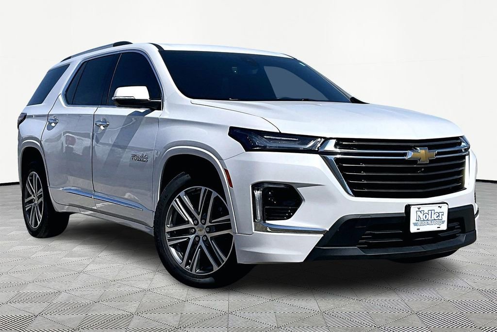 Used 2023 Chevrolet Traverse High Country image 12