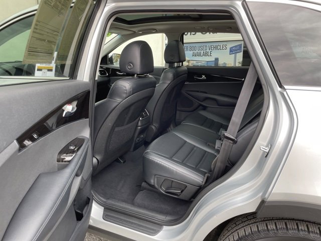 Used 2020 Kia Sorento EX image 27